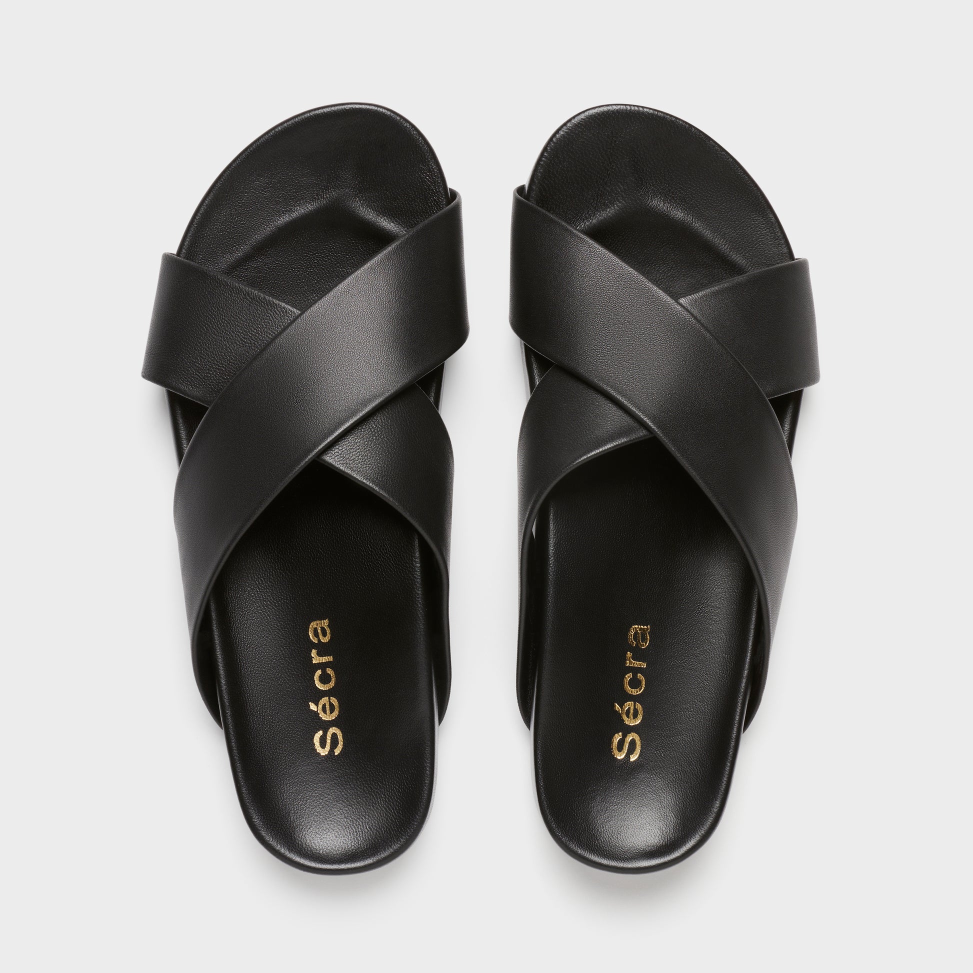 Halle - Black