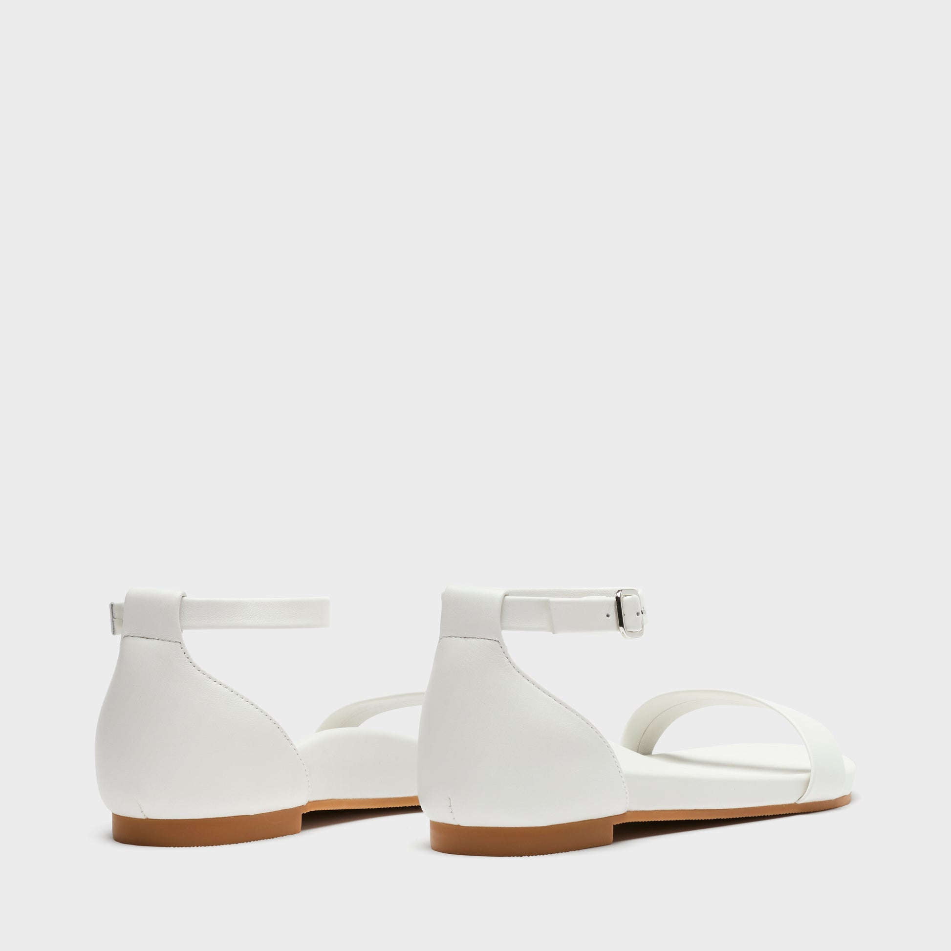 Poppy - White